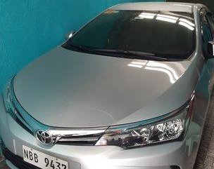 Selling Silver Toyota Corolla Altis 2018 Automatic Gasoline 