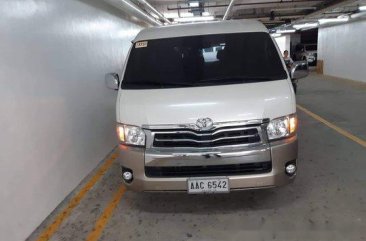 Selling White Toyota Hiace 2015 at 46000 km 