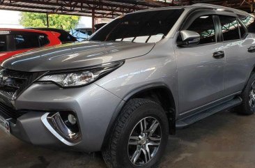 Selling Silver Toyota Fortuner 2018 Automatic Diesel at 11800 km 