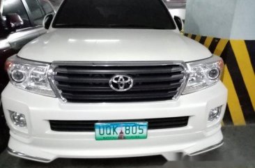 White Toyota Land Cruiser 2013 for sale in Quezon City