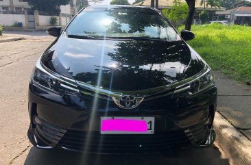 Sell Black 2017 Toyota Corolla Altis at 28000 km 