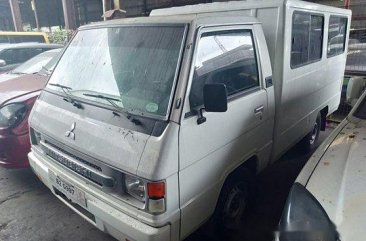 Sell White 2017 Mitsubishi L300 at 43000 km