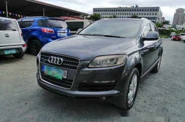 Selling Audi Q7 2009 at 700000 km