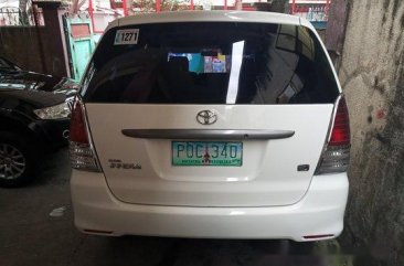 Selling White Toyota Innova 2010 Manual Diesel 