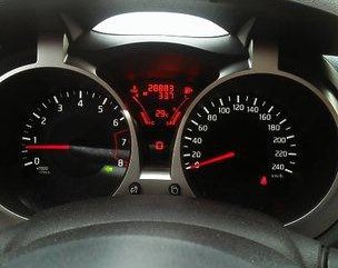 Selling White Nissan Juke 2017 Automatic Gasoline  
