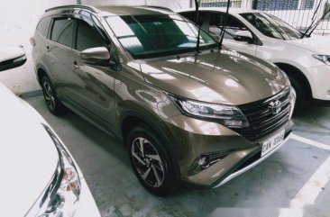 Selling Grey Toyota Rush 2019 Automatic Gasoline