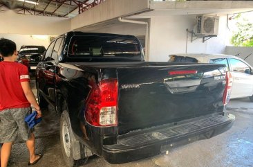 Black Toyota Hilux 2018 for sale in Quezon City