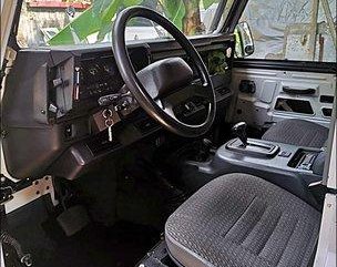 Sell White 1997 Land Rover Defender in Pasig 