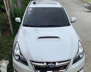 Selling White Subaru Legacy 2013 Automatic Gasoline at 45000 km