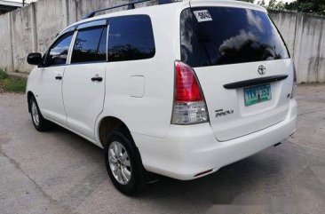 Sell White 2012 Toyota Innova Manual Diesel 