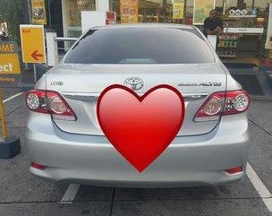 Selling Silver Toyota Corolla Altis 2011 in Las Pinas 