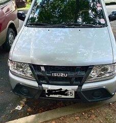 Selling Silver Isuzu Crosswind 2014 at 126000 km