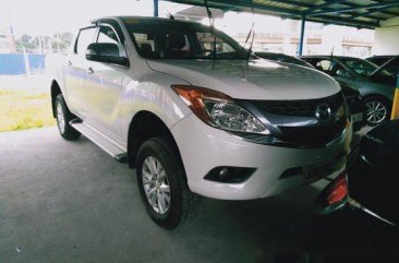 White Mazda Bt-50 2016 for sale in Quezon City 