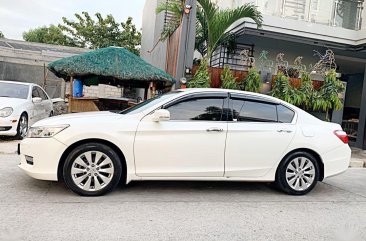 Pearlwhite Honda Accord 2014 for sale in Bacoor