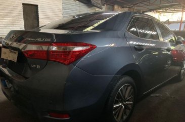 Selling Gray Toyota Corolla Altis 2018 in Quezon City 