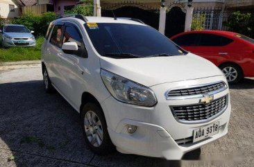 White Chevrolet Spin 2015 for sale in Rizall