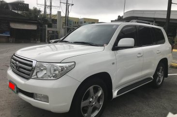 Sell Pearlwhite 2012 Toyota Land Cruiser in Manila