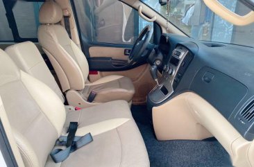 Selling Hyundai Starex 2010 in Malolos