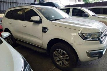 White Ford Everest 2018 for sale in Quezon City 