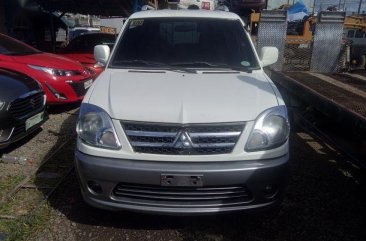 Selling Mitsubishi Adventure 2014 in Cainta