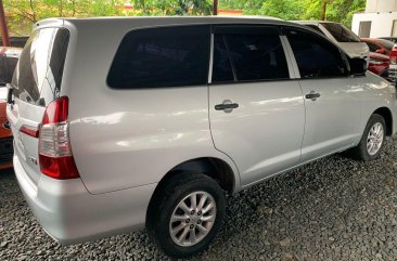 Selling Silver Toyota Innova 2015 in Quezon City 