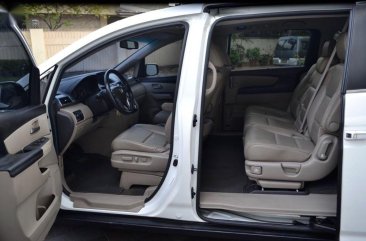 Pearl White Honda Odyssey 2013 for sale in Quezon City