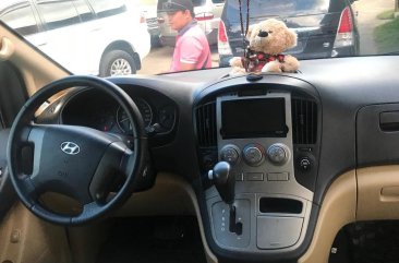 Selling Hyundai Grand Starex 2010 in Calamba