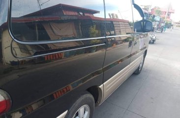 Selling Hyundai Starex 2004 in Mabuhay