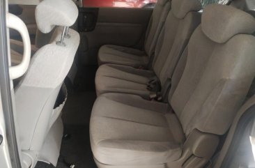 Sell 2012 Kia Carnival in Makati