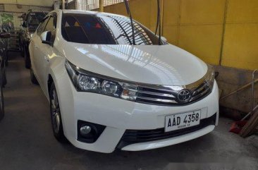 Sell White 2014 Toyota Corolla Altis in Parañaque