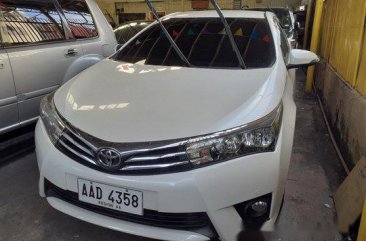Sell White 2014 Toyota Corolla Altis in Parañaque