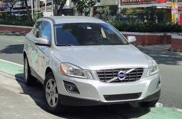 Selling White Volvo Xc60 2009 in Quezon City