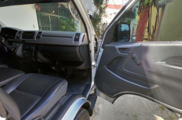 Sell 2010 Toyota Hiace in Quezon City