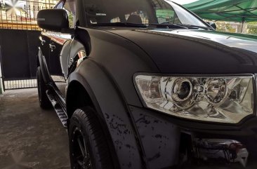 Sell 2013 Mitsubishi Montero in Quezon City