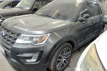 Selling Grey Ford Explorer 2017 in Quezon City