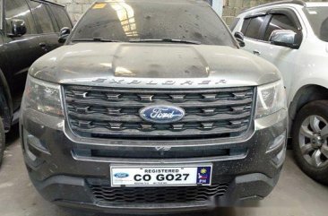 Selling Grey Ford Explorer 2017 in Quezon City