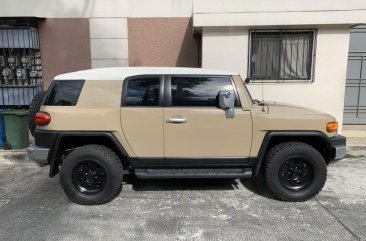 Sell 2018 Toyota Fj Cruiser in Pasig