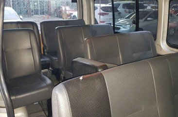 Selling Silver Toyota Hiace 2014 in Pasig