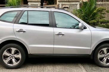 Sell Silver Hyundai Santa Fe in Quezon City