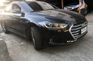 Selling Hyundai Elantra 2018 in Quezon City