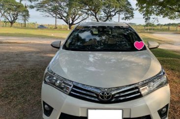 Pearl White Toyota Corolla Altis 2014 for sale in Angeles