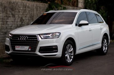Sell White Audi Q7 in Mandaue