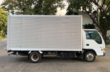 Isuzu Elf 2018 for sale in Quezon City