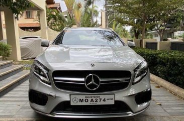 White Mercedes-Benz GLA 2019 for sale in Automatic