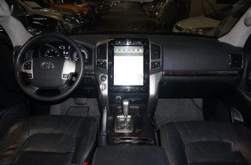 Sell Black 2015 Toyota Land Cruiser in Pasig