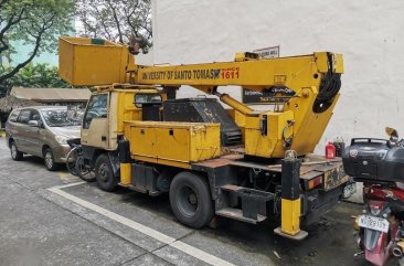 Sell Yellow 2015 Mitsubishi Fuso in Manila