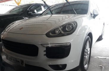 Selling Purple Porsche Cayenne 2018 in Manila