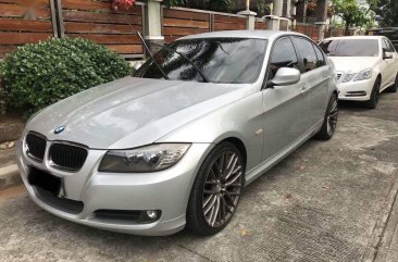 Pearlwhite Bmw 3-Series 2012 for sale in Automatic