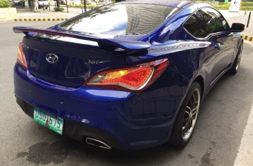 Sell Blue 2013 Hyundai Genesis in Pasig