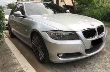 Pearlwhite Bmw 3-Series 2012 for sale in Automatic
